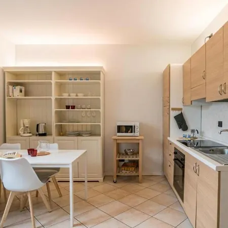 Apartment Alis House *